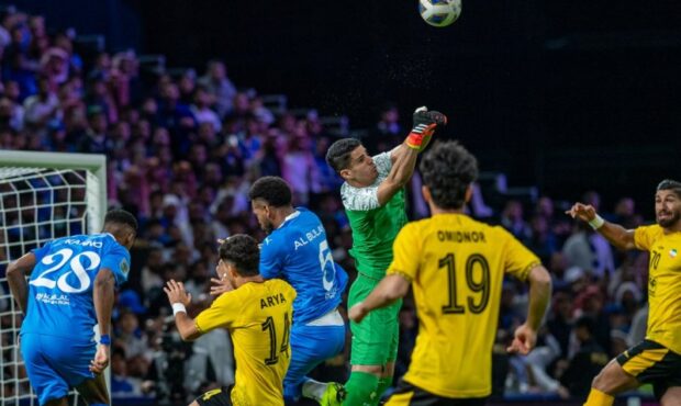 چه ساده سپاهان به الهلال باختتیم چه ساده سپاهان به الهلال باختتیم