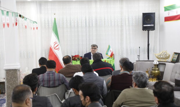 سهم گسترده صنعت گردشگری در توسعه اقتصادی قم سهم گسترده صنعت گردشگری در توسعه اقتصادی قم