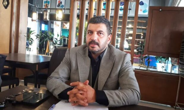 اولین جمعه بازار صنایعدستی استان قم با هدف حمایت از هنرمندان برگزار می شود اولین جمعه بازار صنایعدستی استان قم با هدف حمایت از هنرمندان برگزار می شود