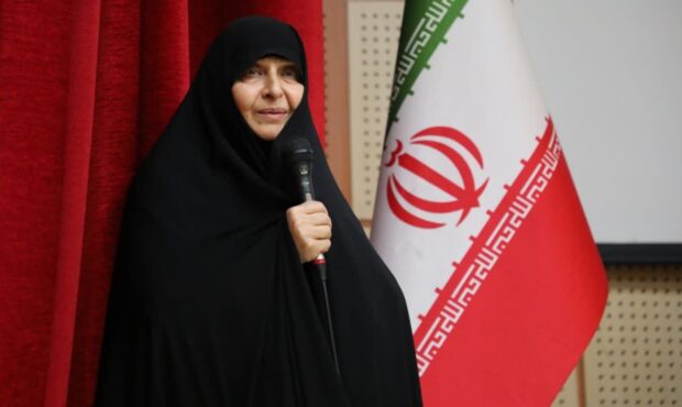 توطئههای دشمنان حول محور زنان و جوانان برنامهریزی میشود توطئههای دشمنان حول محور زنان و جوانان برنامهریزی میشود