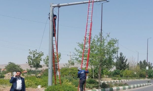 نصب دوربینهای مداربسته در معابر اصلی شهر دستجرد نصب دوربینهای مداربسته در معابر اصلی شهر دستجرد
