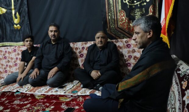ادامه دادن مسیر شهدا یعنی حرکت در مسیر سیدالشهدا(ع) ادامه دادن مسیر شهدا یعنی حرکت در مسیر سیدالشهدا(ع)