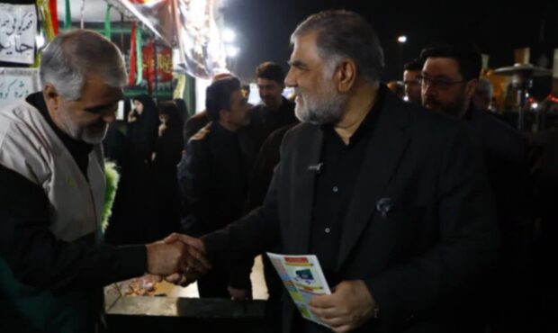  شهردار قم: زیبایی خدمت در خودجوش بودن مردم است 