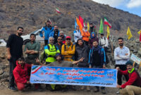 نخستین رویداد ملی یادبود شهدا کوهنورد: صعود فراگیر ۳۵۰ کوهنورد به قله برف‌انبار قم